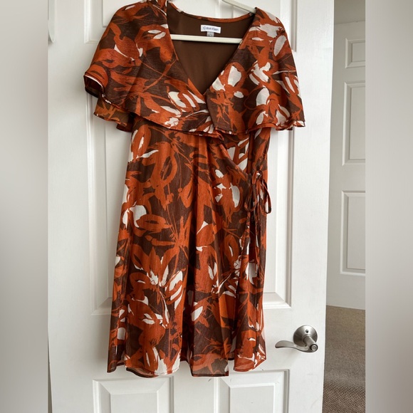 Calvin Klein dress in size 8. NWT - Picture 2 of 8